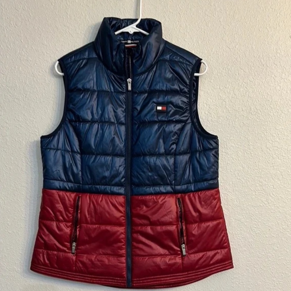 Tommy Hilfiger Women's Navy and Burgundy Puffer Vest